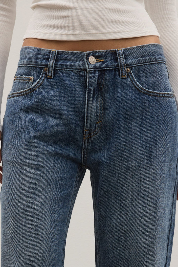 Avery Jean - Tuscan Blue