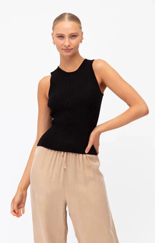 CREW NECK RIBBED KNIT SLEEVELESS TOP BLACK