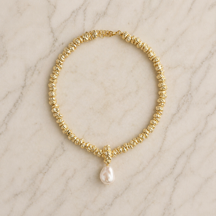 Jewel Pearl Necklace - Gold