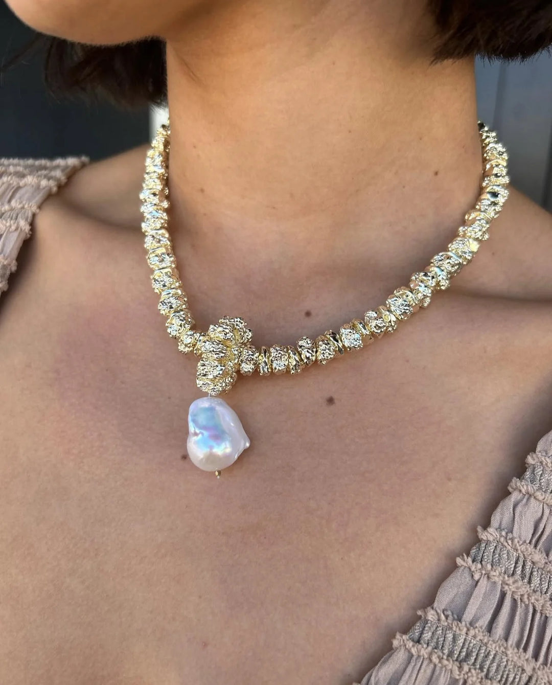 Jewel Pearl Necklace - Gold